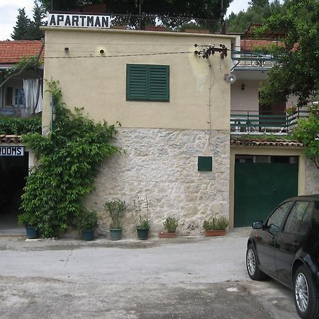 Apartments Darinka Skradin Rum bild