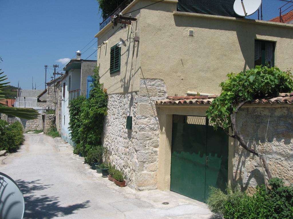 Apartments Darinka Skradin Rum bild