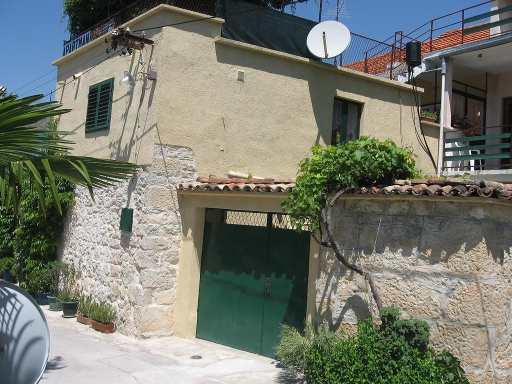 Apartments Darinka Skradin Rum bild