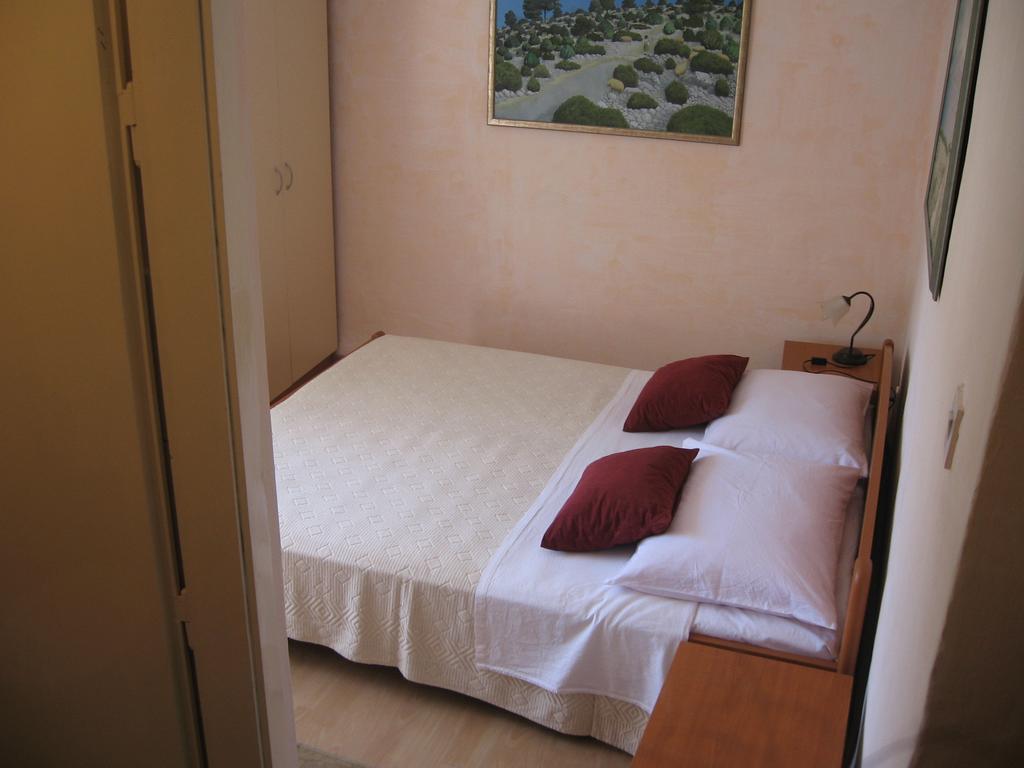 Apartments Darinka Skradin Rum bild