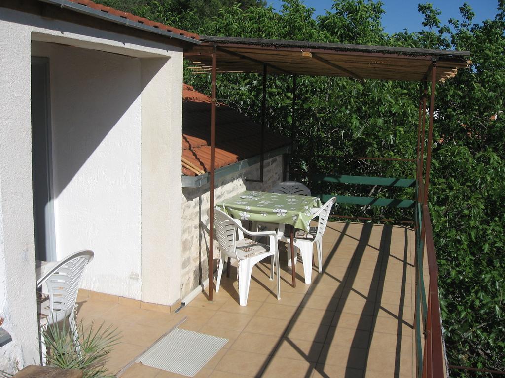 Apartments Darinka Skradin Rum bild