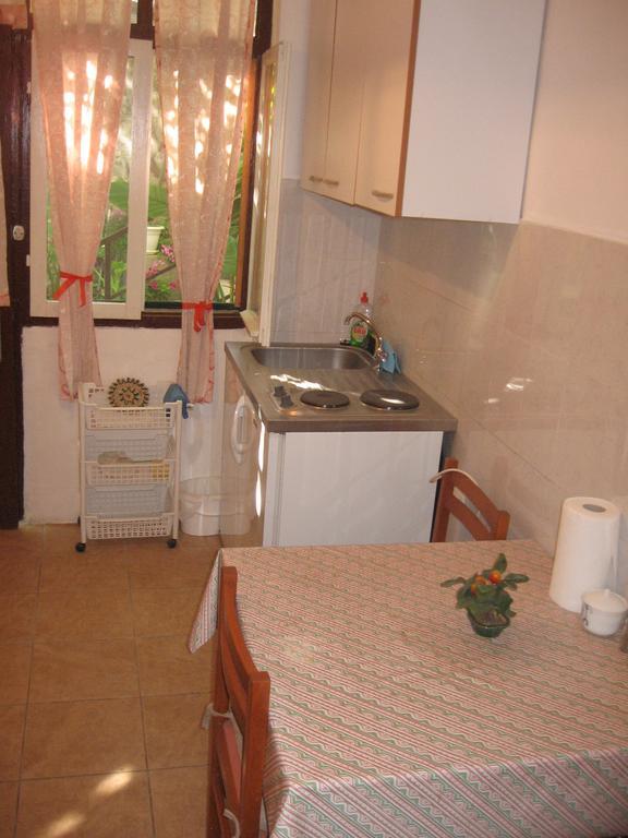 Apartments Darinka Skradin Rum bild