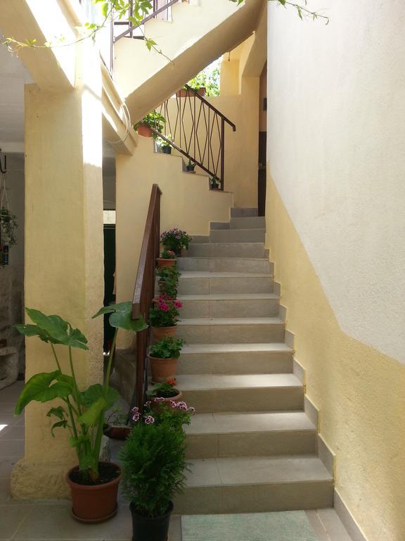 Apartments Darinka Skradin Rum bild