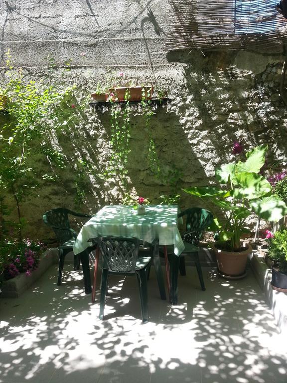 Apartments Darinka Skradin Rum bild
